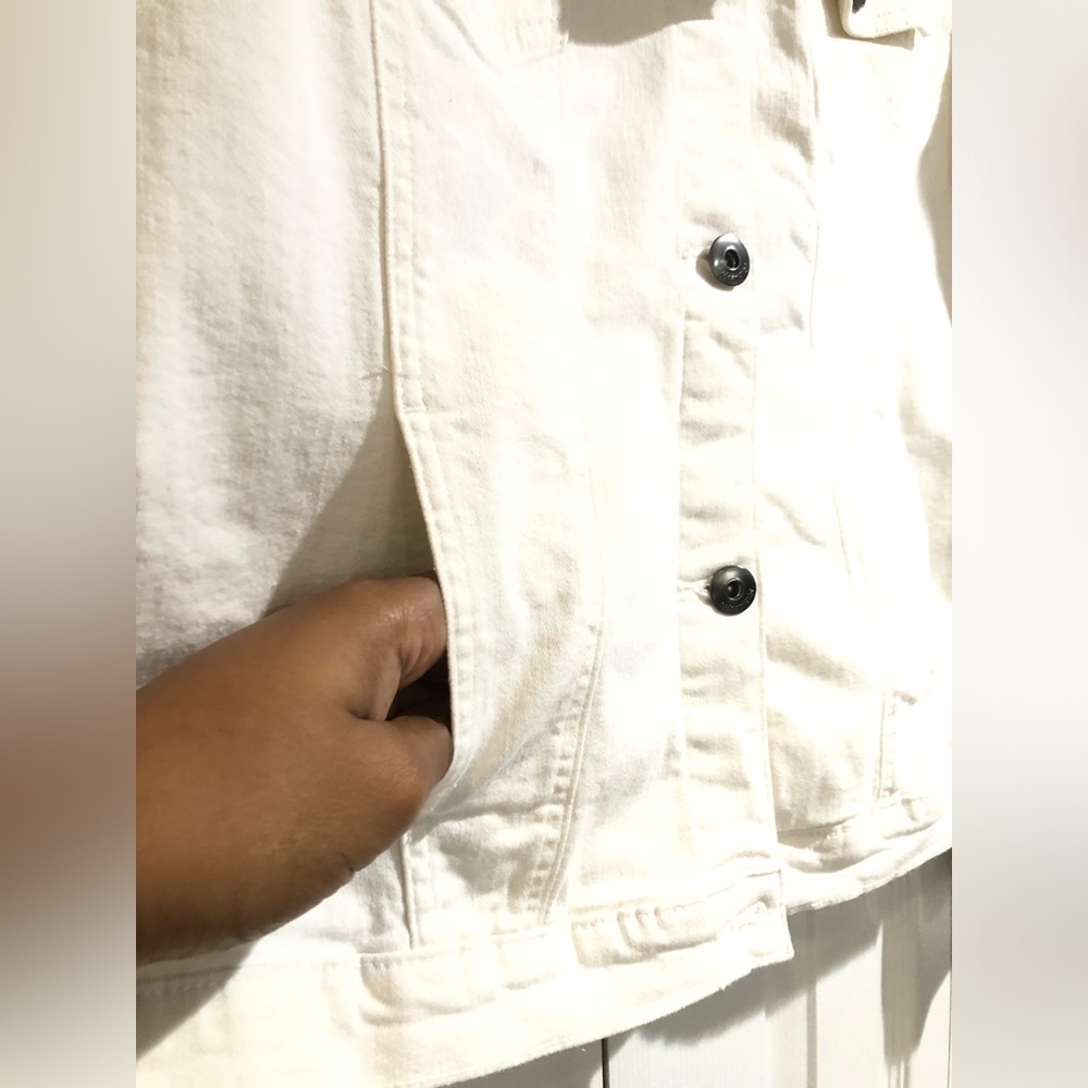 Wrangler Authentics Women’s Stretch Denim Off-White Jacket - Picture 6 of 13